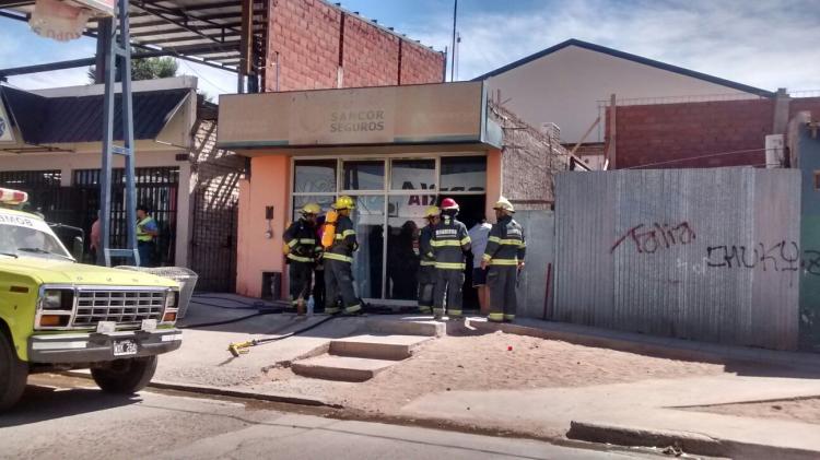 Gentileza, Diario Río Negro.