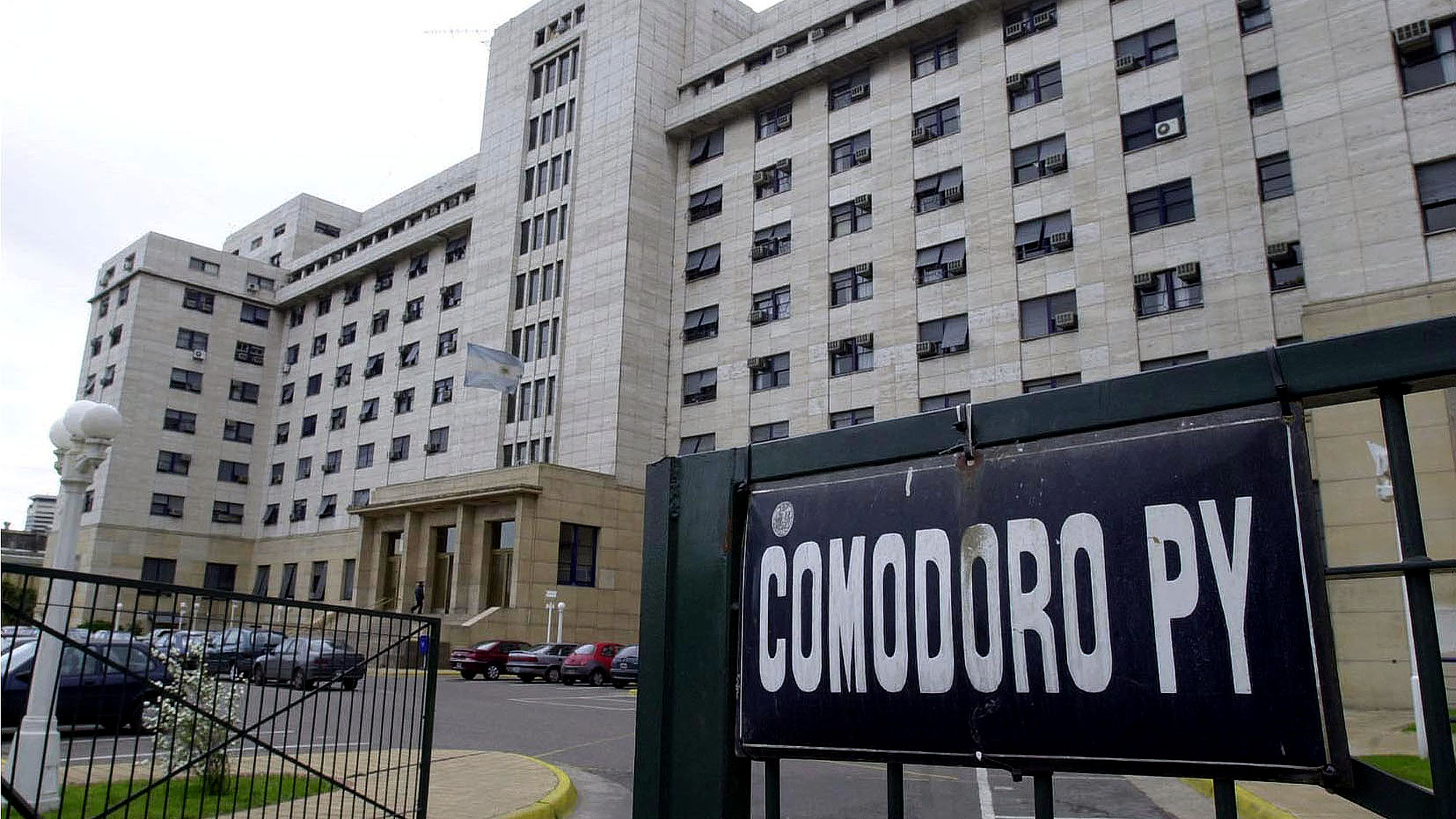 DDF14070803COMODOROPY