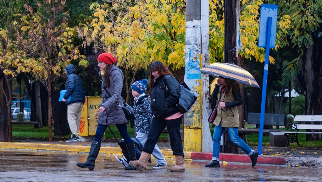Vuelve el frío acompañado de lluvias al Alto Valle