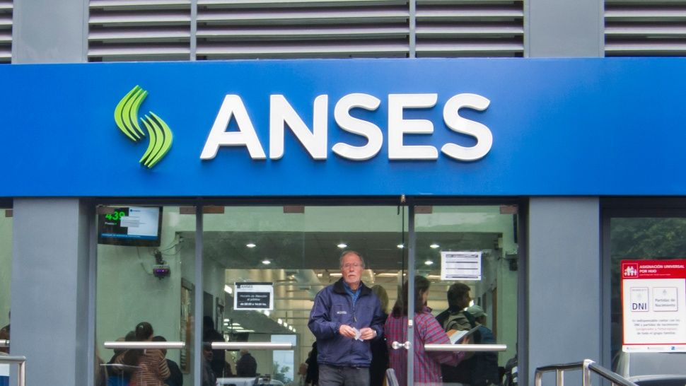 Empleada de ANSES apuñalada por tres mujeres en Cutral Co