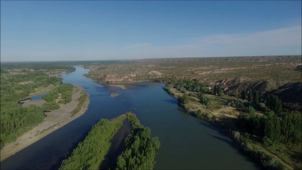 Neuquén está a dos metros del mínimo para restringir energía