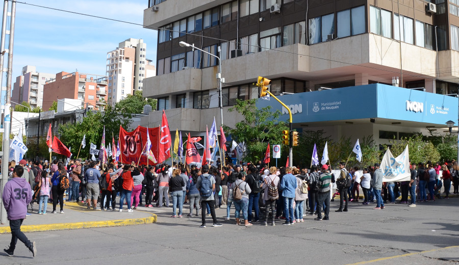 Neuquén: horario, servicios afectados y movilizaciones por el paro de hoy