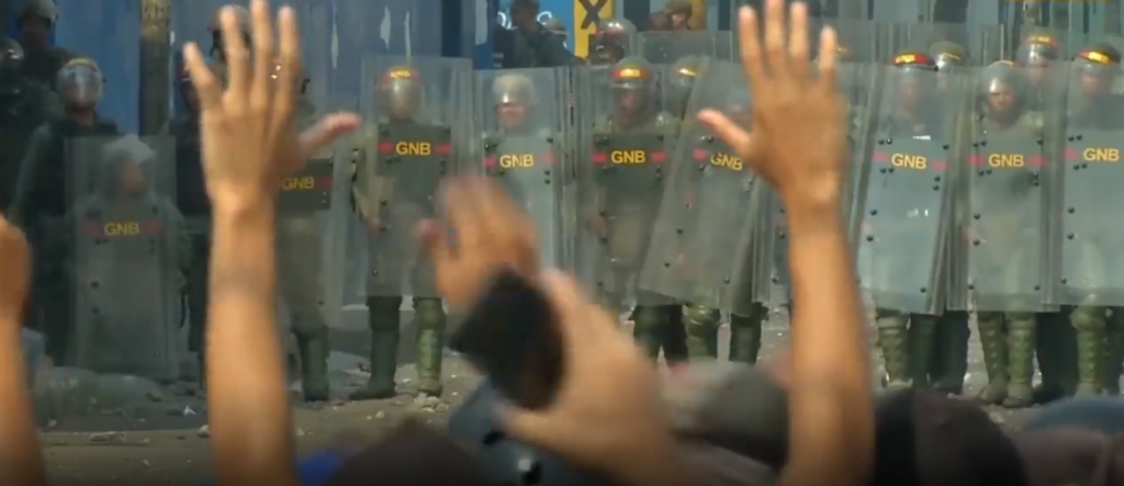 Venezuela: Las fuerzas chavistas reprimen a los manifestantes y dejan 4 muertos y 29 heridos