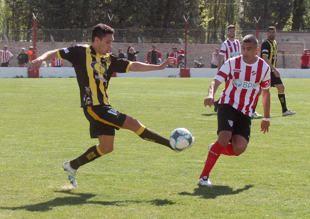 Independiente de Neuquén perdió y descendió de categoría