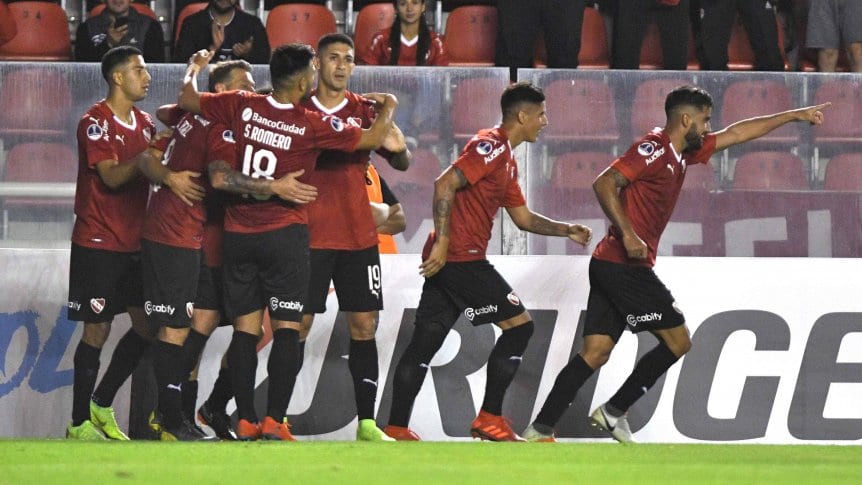 Independiente arrasó a Binacional en Avellaneda