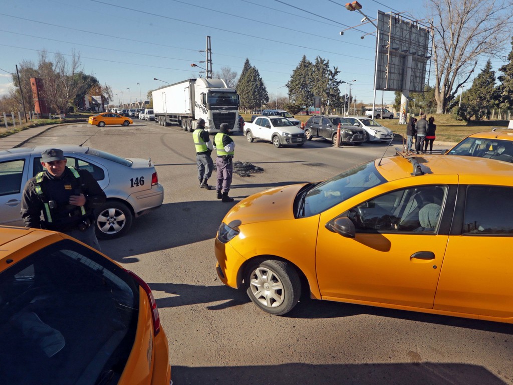 cortes de los taxistas en Neuquén