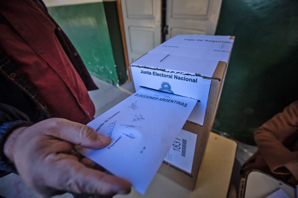 Cerraron los comicios 2021 y ya está disponible la web para conocer los resultados