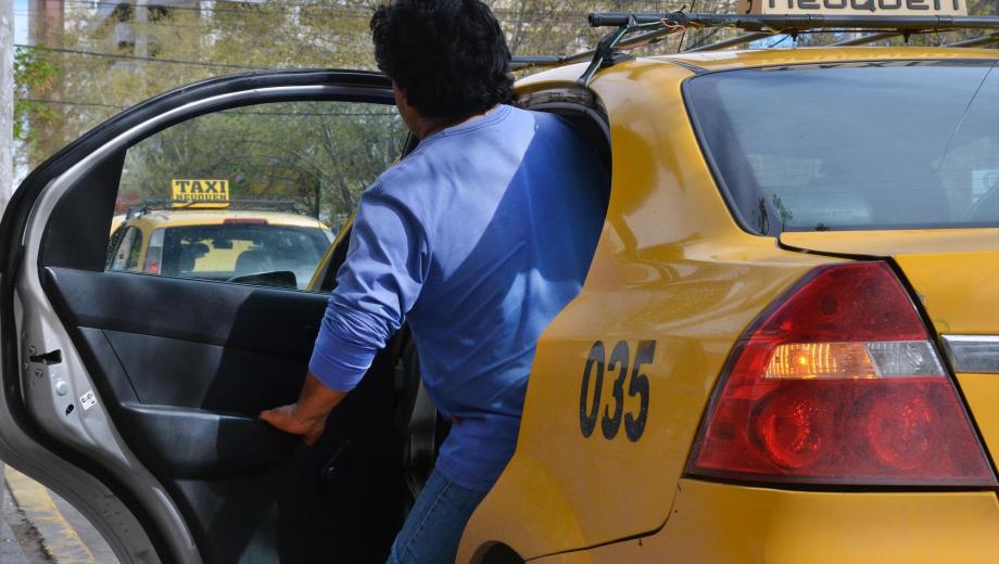 ¿Qué pasa con los taxis de Neuquén durante los días de restricción?