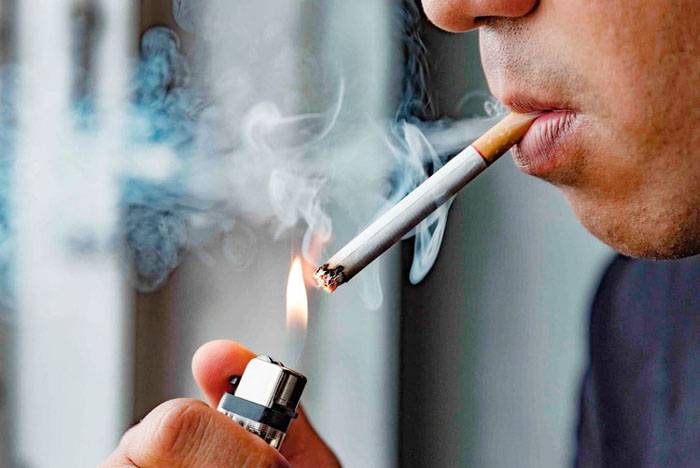 Ushuaia multará con $18 mil a quienes arrojen colillas de cigarrillo en la vía pública