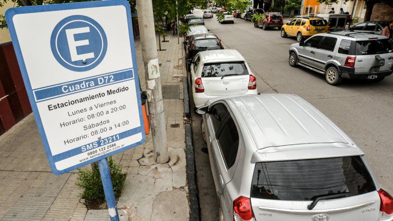 Este martes aumenta la tarifa de estacionamiento en Neuquén capital