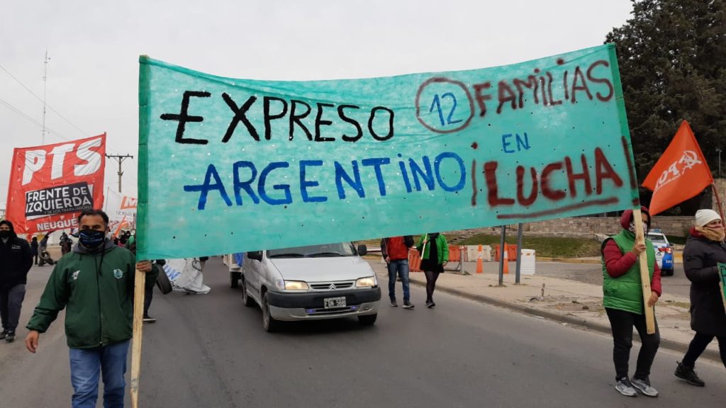 Despedidos de Expreso Argentino cortan el Puente Carretero