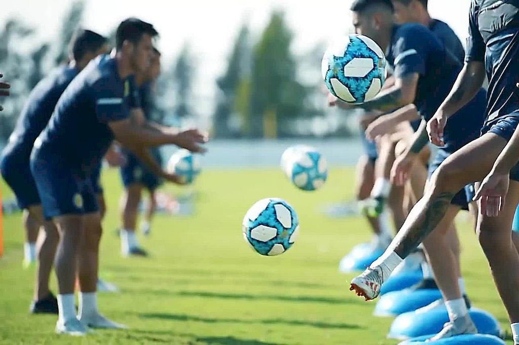 Los clubes de fútbol argentinos vuelven a entrenar