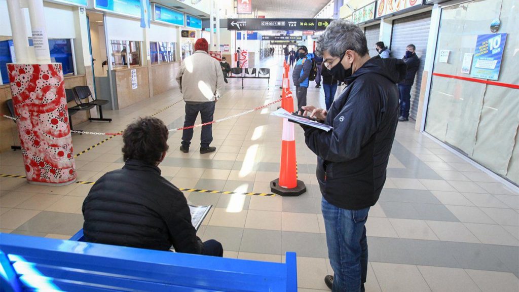 Incertidumbre total en la Terminal de Ómnibus de Neuquén por la vuelta de la actividad