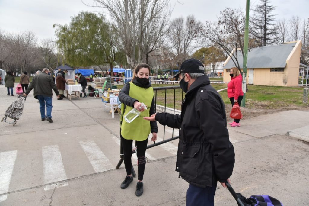 El municipio neuquino suspendió las ferias de la ciudad