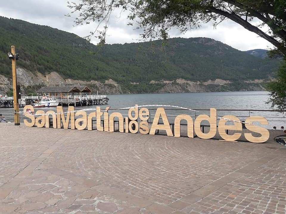 Un caño roto deja sin agua a localidad turística de Neuquén