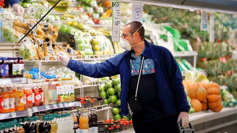Se registran faltantes en supermercados por la suba del dólar