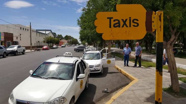 Taxistas y remiseros de Cutral Co serán eximidos del pago de patentes