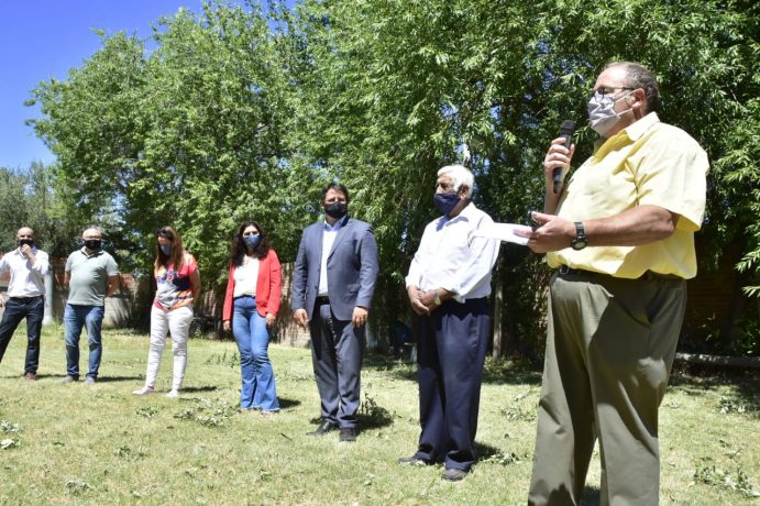 Se formalizó la cesión de las tierras al Centro de Jubilados y Pensionados Municipales