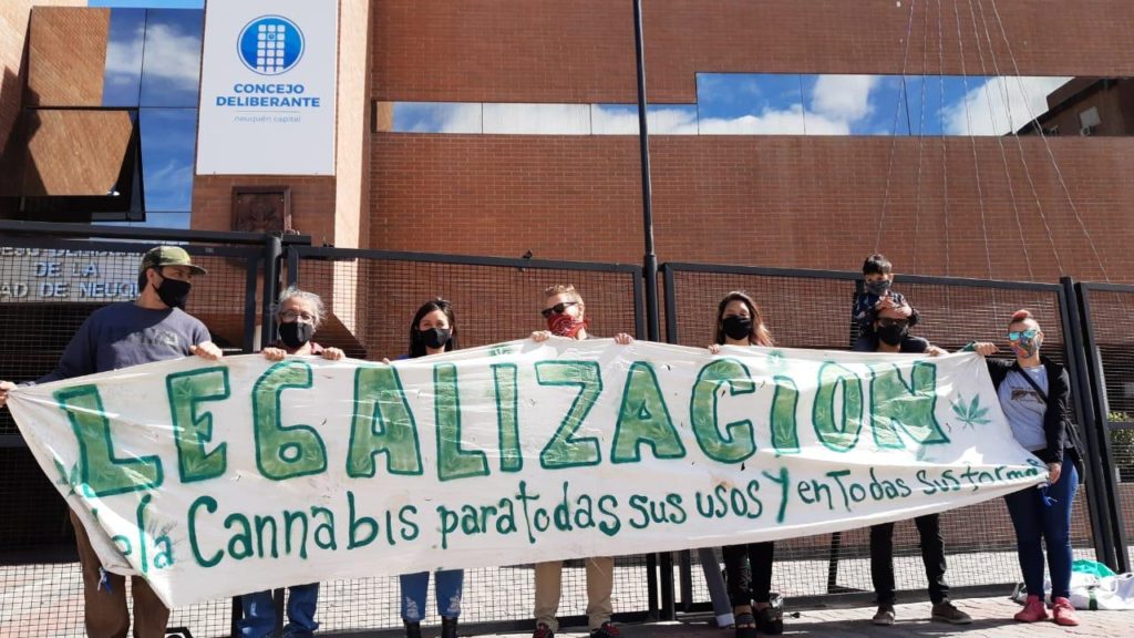 La ciudad de Neuquén busca adherir a la ley provincial para el cultivo de cannabis