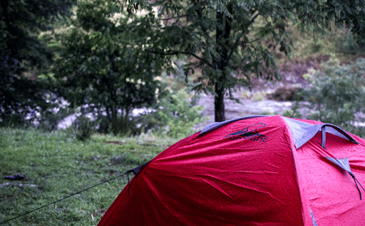 Dos chicas denunciaron que quisieron abusar de ellas en un camping de Bariloche