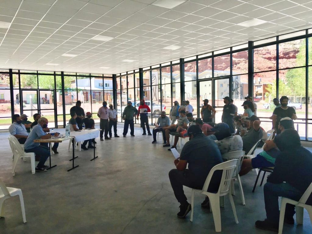 Vecinos de Añelo levantaron los cortes luego de firmar un acuerdo con el intendente