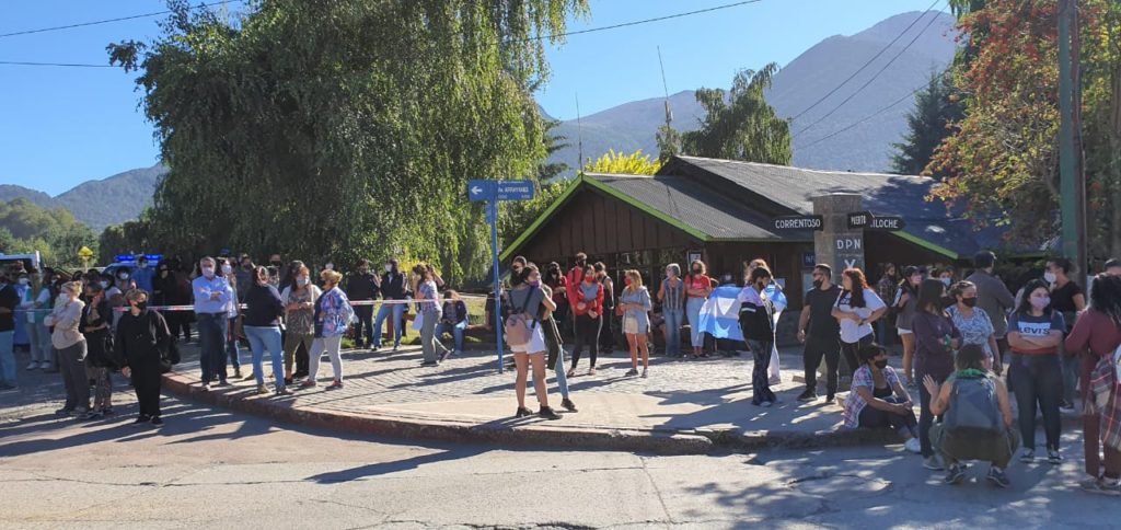 Villa La Angostura salió a la calle a pedir Justicia por Guadalupe