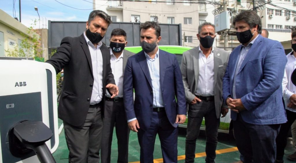 Neuquén tiene su primera estación de carga para autos eléctricos