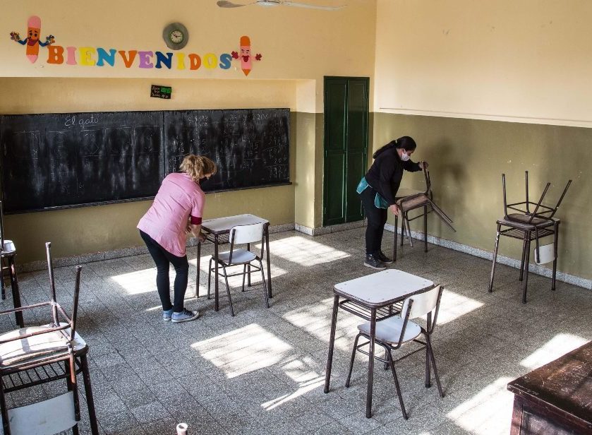 Estudiantes neuquinos vuelven a las clases presenciales