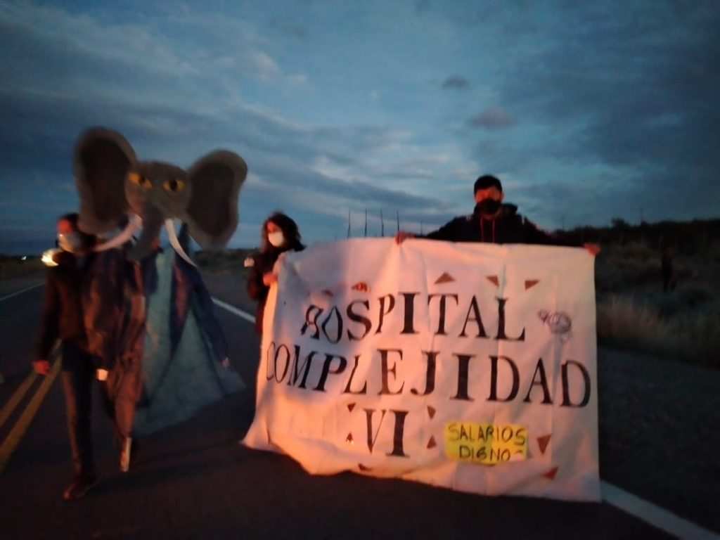 Personal de salud corta el tránsito en Cutral Co-Plaza Huincul