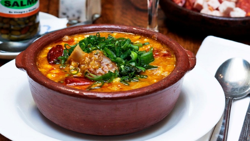 Por qué se come locro el 1º de mayo