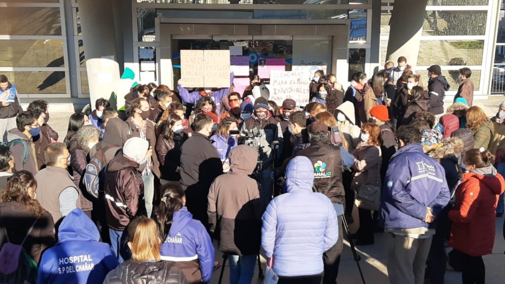 Autoconvocados entregaron en el CAM el rechazo a los sumarios