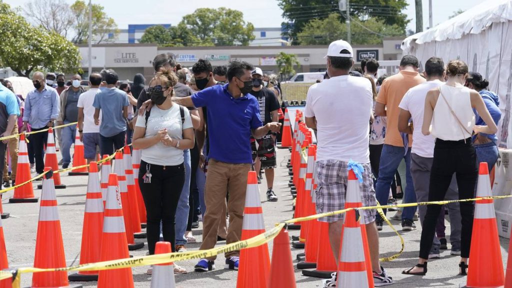 Agencias de viaje aseguran que no promocionan paquetes de vacunación en el exterior