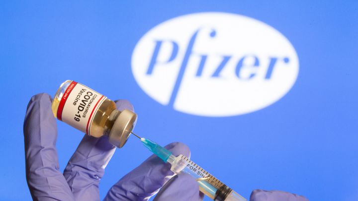 Confirman DNU para comprar vacunas Pfizer, Moderna y Janssen