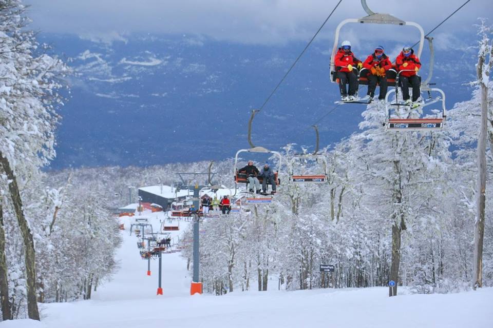 Ante la falta de nieve Chapelco reduce sus servicios