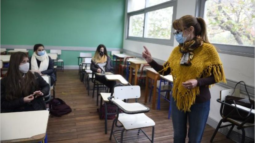 Los docentes con factores de riesgo no volverán a las aulas pero seguirán activos en el sistema