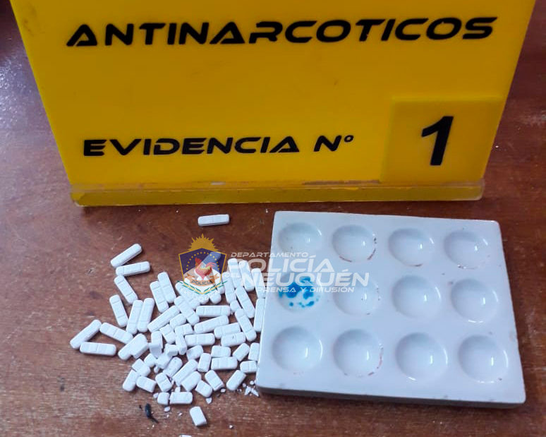 Intentó ingresar cocaína a la Comisaría dentro de un cargador de celular