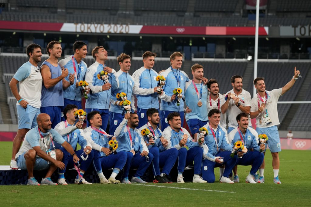 Llegaron al país Los Pumas 7 con la medalla de bronce de Tokio 2020