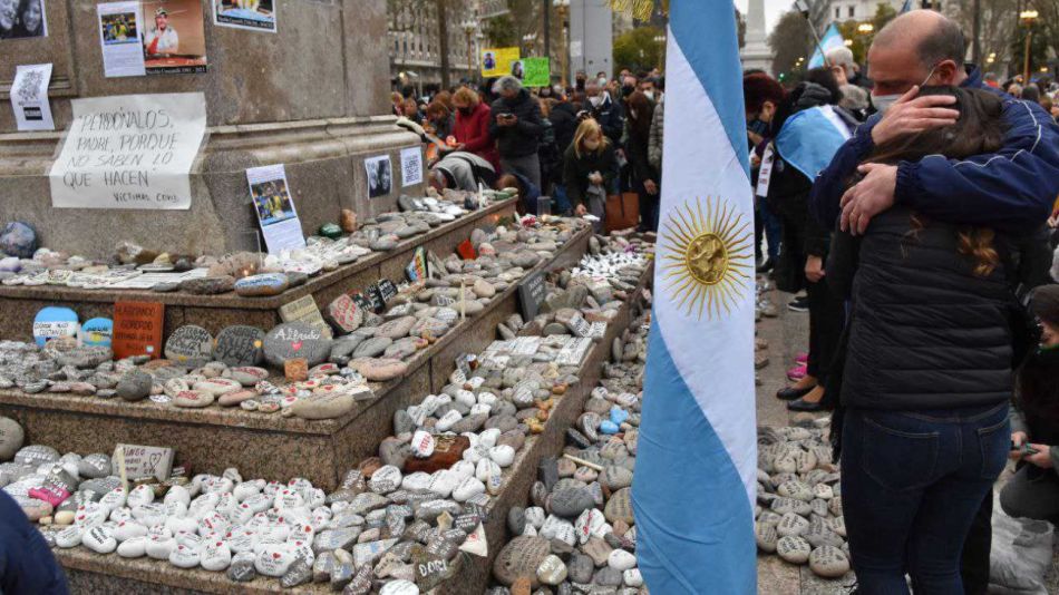 Nuevo homenaje a los fallecidos por coronavirus