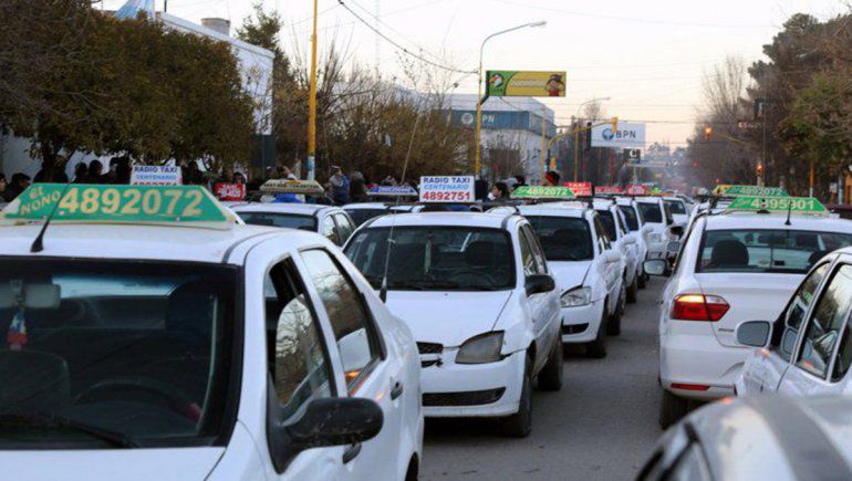 Desde este jueves aumenta la tarifa de taxi en Centenario