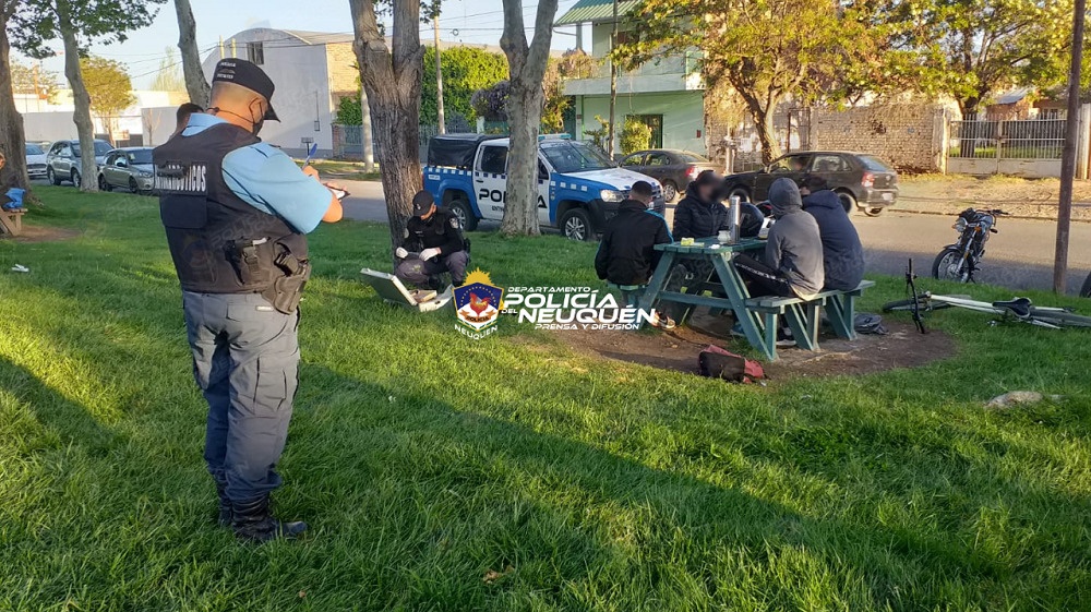 Dos jóvenes circulaban con una gran cantidad de estupefacientes