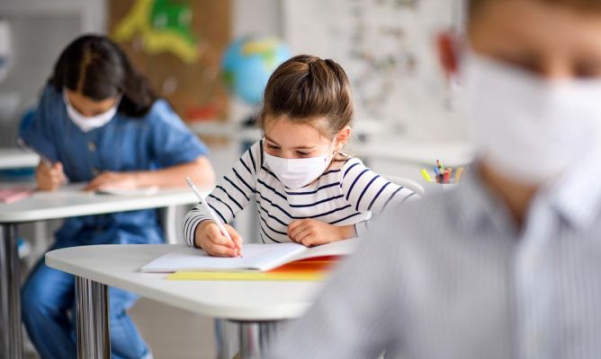 Un colegio privado neuquino tiene un brote de casos de Covid-19