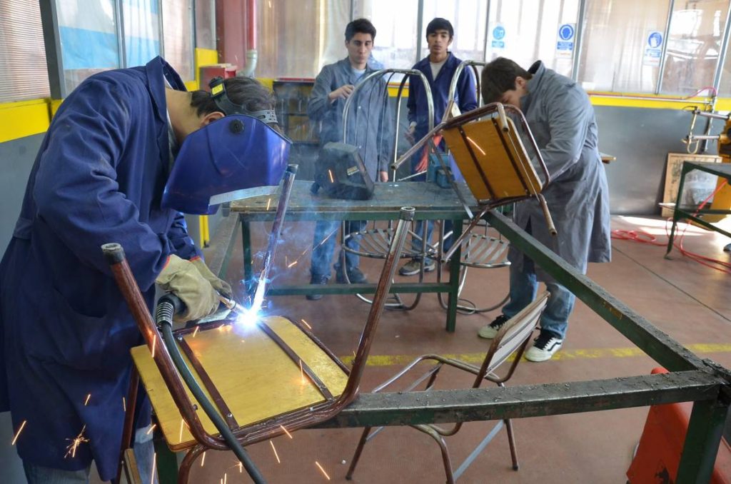 Alrededor de 2000 chicos se quedaron sin lugar en las escuelas técnicas