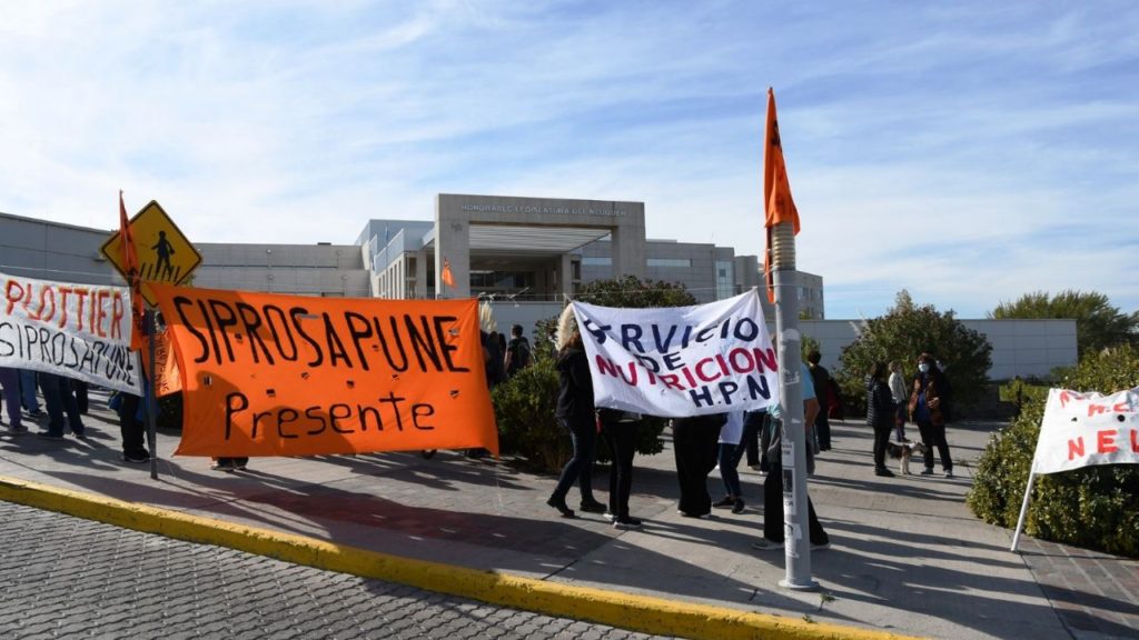 La Legislatura volverá a debatir la Ley de carrera sanitaria