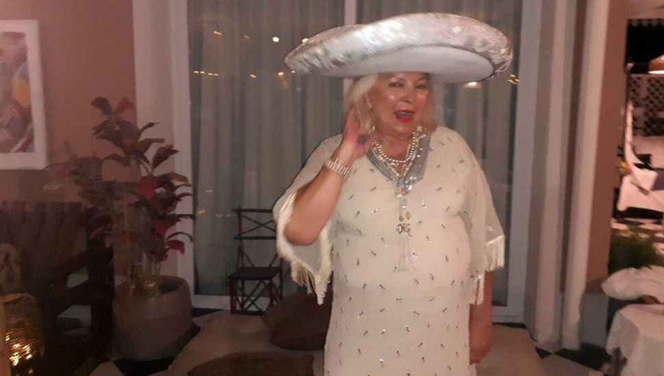 Sobreseyeron a Elisa Carrió por su fiesta de cumpleaños en pandemia