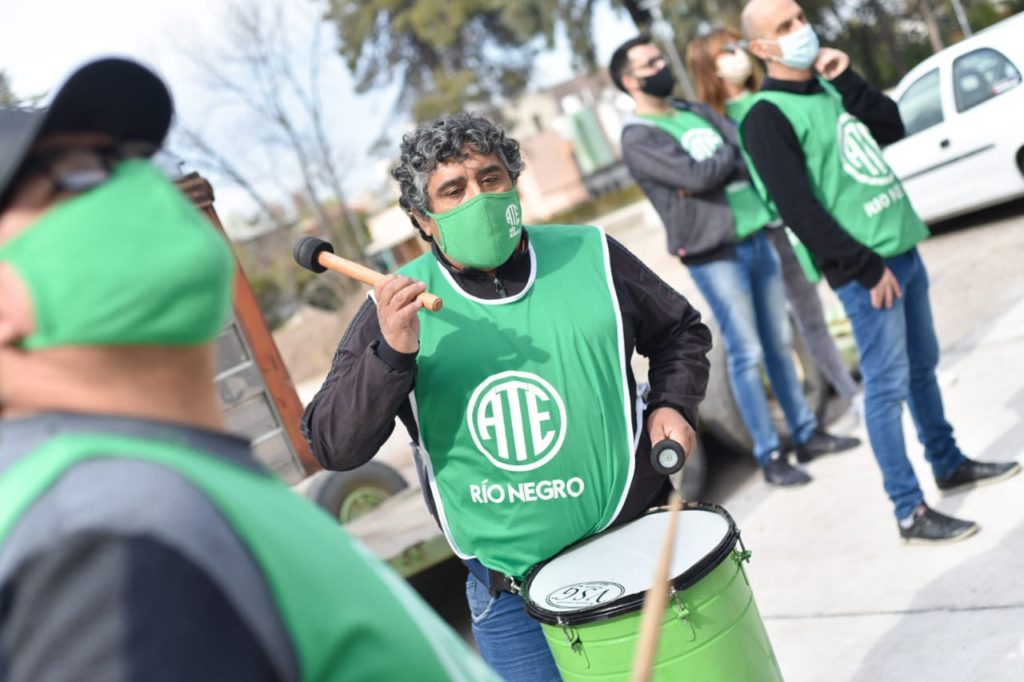 Gremios no descartan cortes en los principales accesos de Río Negro