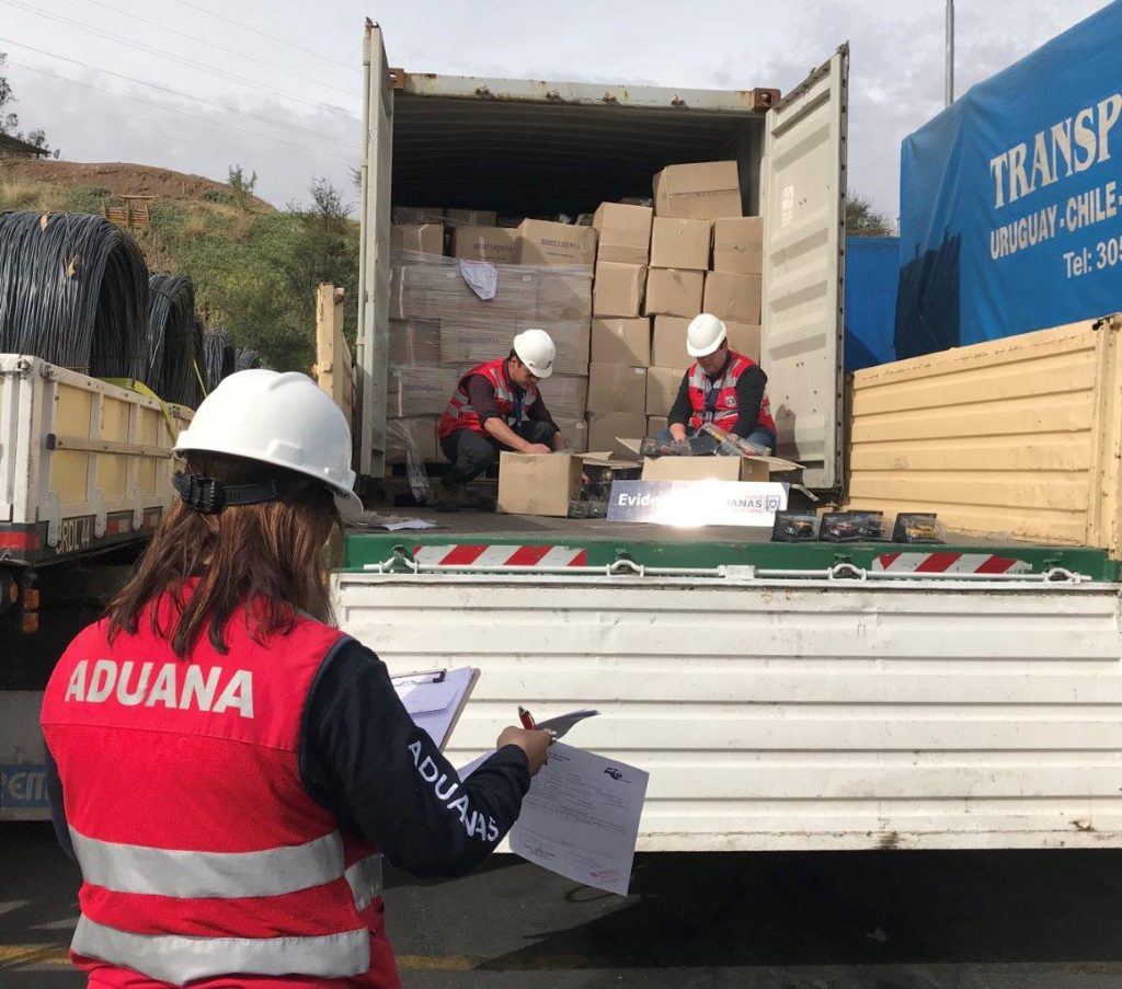 El Gobierno nacional eliminó controles aduaneros para la indumentaria y el calzado
