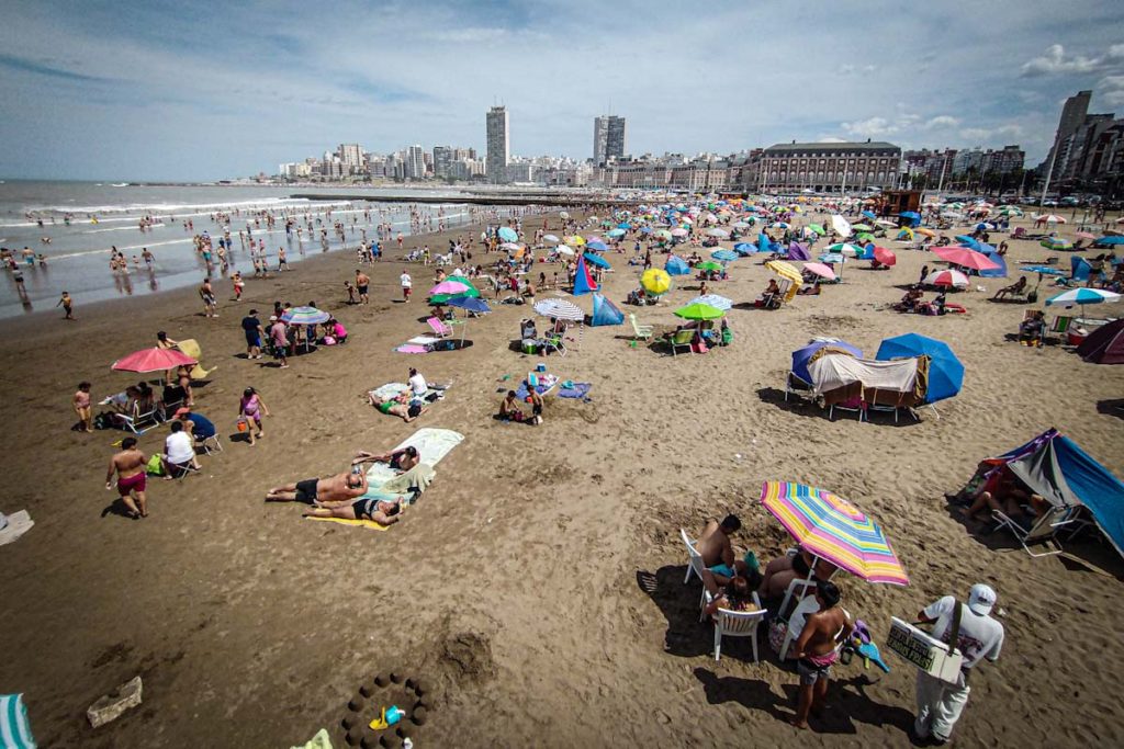 El fin de semana largo movilizó 1,2 millones de turistas en el país