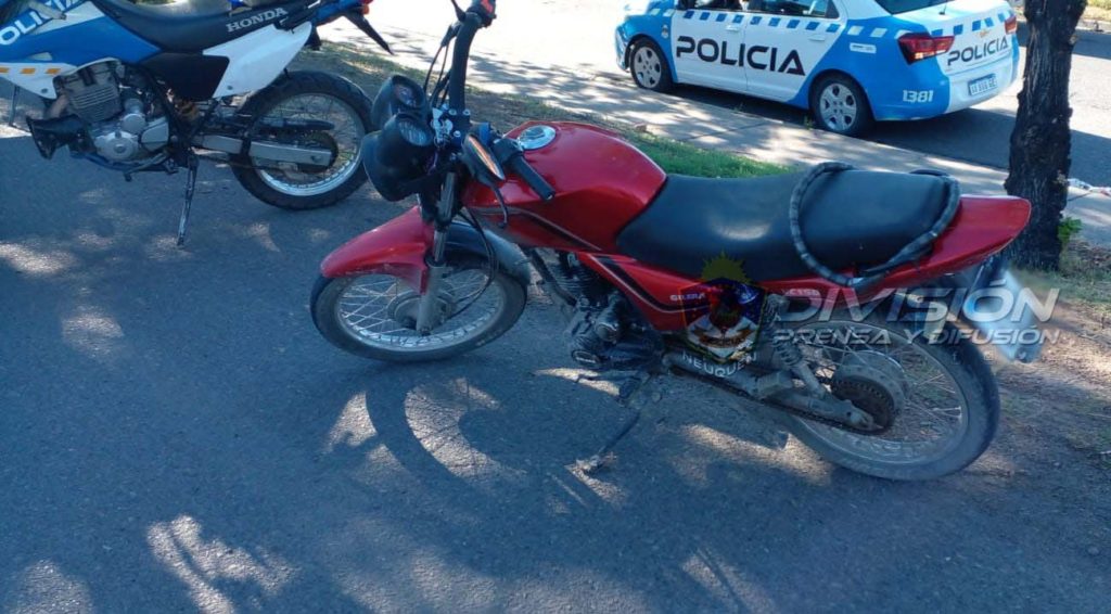 Lo buscaban por abuso sexual infantil y lo encontraron circulando en moto por la ciudad