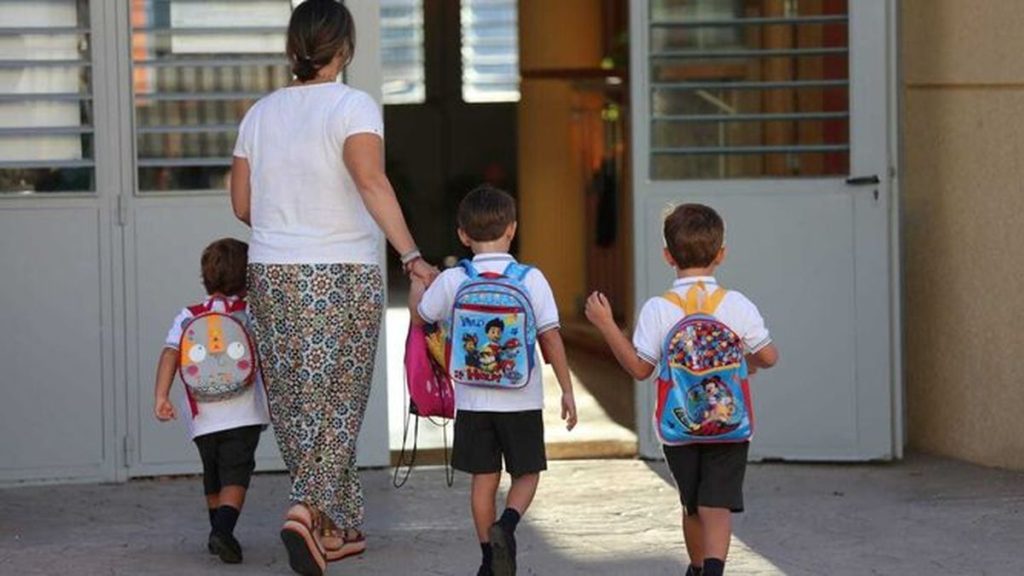 Santa Cruz exigirá vacunación obligatoria a los alumnos desde los 4 años