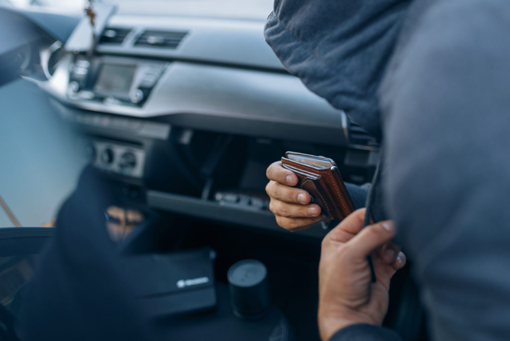 Le robaron el auto a mano armada y lo recuperó horas más tarde